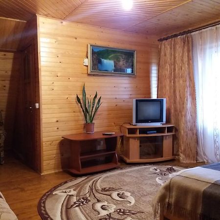 Hôtel Bee House à Bukovel Extérieur photo